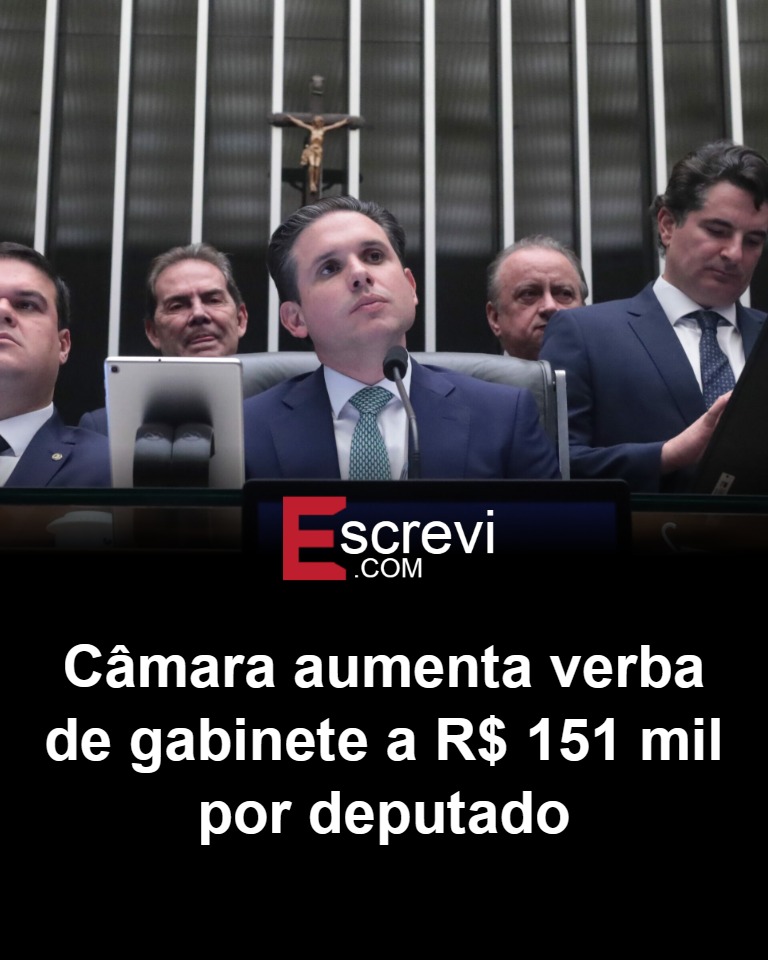 De acordo com o site O Antagonista, a Mesa Diretora da Câmara dos Deputados anunciou um aumento na cota destinada a cada parlamentar para o pagamento de secretários e manutenção de gabinetes. O valor, que anteriormente era de R$ 133,1 mil mensais, foi elevado para cerca de R$ 151 mil. Essa mudança representa um acréscimo de 13,7%, que, segundo a publicação, corresponde à variação do Índice de Preços ao Consumidor Amplo (IPCA) acumulada entre os anos de 2023 e 2025. O ato administrativo que oficializa esse reajuste foi publicado na sexta-feira, dia 20. Conforme detalhado pelo site, o aumento na verba de gabinete é justificado pela necessidade de ajustar os valores à inflação acumulada no período mencionado. O IPCA é um indicador utilizado para medir a variação dos preços ao consumidor e, portanto, serve como referência para reajustes salariais e de outras despesas. A decisão da Mesa Diretora, segundo a publicação, busca garantir que os parlamentares tenham recursos suficientes para cobrir os custos operacionais de seus gabinetes, incluindo o pagamento de pessoal e outras despesas administrativas. Ainda segundo O Antagonista, a medida tem gerado discussões sobre a alocação de recursos públicos e a gestão financeira da Câmara dos Deputados. O aumento na cota parlamentar ocorre em um contexto de debates sobre a eficiência e a transparência no uso do dinheiro público. A publicação destaca que, embora o reajuste esteja alinhado com a inflação, ele também levanta questões sobre a necessidade de otimização dos gastos e a busca por soluções que equilibrem as demandas dos parlamentares com a responsabilidade fiscal.