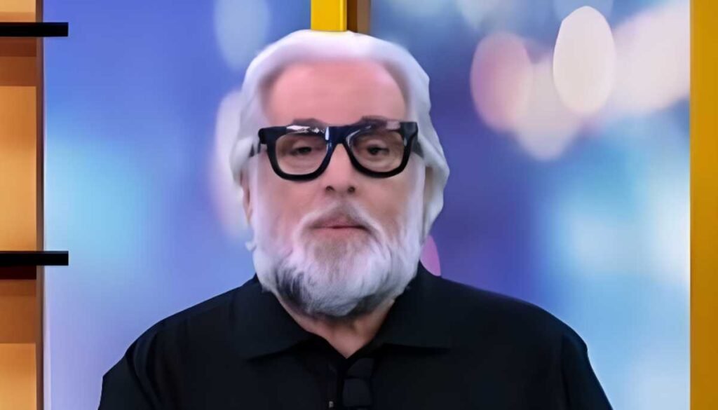 O que aconteceu com Leão Lobo no TV Fama? 🦁📺 Leão Lobo desmentiu ao vivo uma fake news sobre sua morte, chamando a situação de "canalha". Por que a fake news sobre Leão Lobo é tão grave? A notícia falsa poderia causar problemas familiares e profissionais, além de ser uma atitude irresponsável. Quais medidas Leão Lobo pretende tomar? Ele afirmou que seu advogado já está agindo para processar os responsáveis pela fake news. Como Leão Lobo descreveu a atitude de espalhar fake news? Ele classificou como "burra" e "gravíssima", destacando que não é humor. Qual foi a reação de Nelson Rubens e Flávia Noronha? Nelson repudiou a notícia falsa, e Flávia pediu ao público para não espalhar fake news. Por que Leão Lobo considera a situação absurda? Ele está ao vivo todas as noites, tornando a notícia falsa ainda mais ilógica. Como o público pode evitar a disseminação de fake news? Verificando informações antes de compartilhar e confiando em fontes seguras.