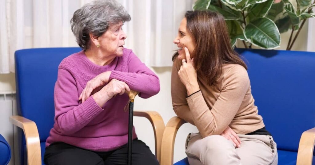 O que significa quando o nariz está coçando? Segundo a tradição, nariz coçando pode indicar boas notícias ou que alguém está falando de você. É uma superstição comum que intriga muitos. Por que não devemos dormir com os pés para a porta? Dizem que dormir com os pés para a porta remete à posição usada em velórios, o que pode ser assustador para alguns. Qual a superstição sobre cortar unhas no domingo? A crença popular sugere que cortar unhas no domingo enfraquece o corpo, embora não haja evidência científica para isso. O que significa quando o ouvido zumbindo? Se o ouvido direito zumbir, dizem que estão falando bem de você; se for o esquerdo, melhor nem saber. Por que essas superstições persistem? Elas fazem parte da cultura, criam laços entre gerações e oferecem conforto em situações incertas, além de serem divertidas. Essas crenças têm base científica? Não há evidência científica que comprove essas superstições, mas elas enriquecem nossa cultura e tornam o cotidiano mais leve. Por que gostamos de acreditar em superstições? Porque é divertido e nos dá a sensação de que o universo está enviando sinais, mesmo que sejam duvidosos. Qual o valor dessas superstições na vida moderna? Elas não substituem a ciência, mas oferecem conexão cultural e momentos de leveza e risadas.