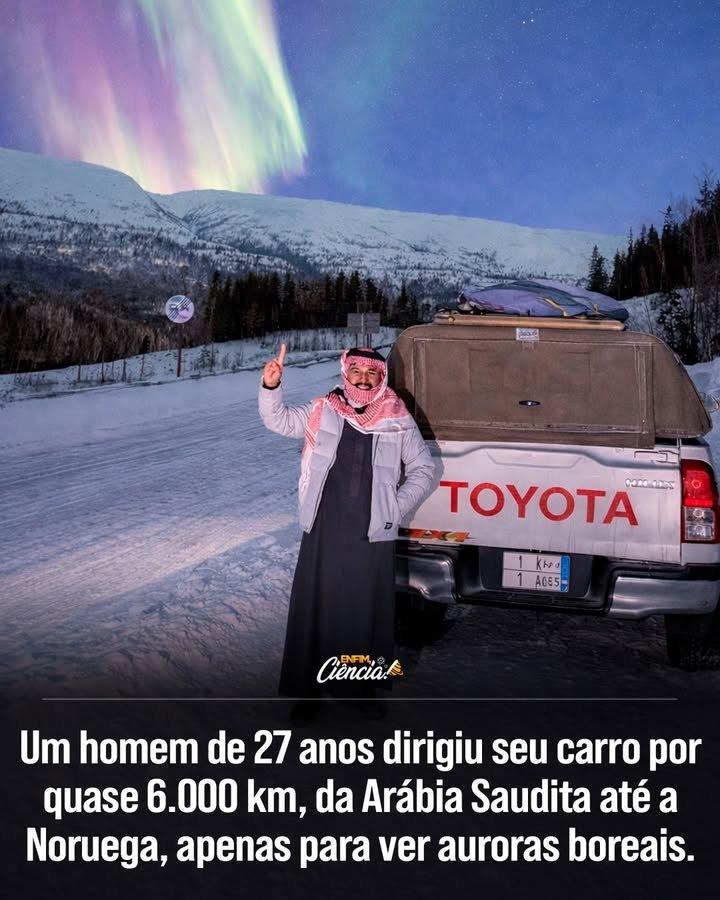Por que Malik Al-Sultan decidiu dirigir até a Noruega? Malik Al-Sultan embarcou nessa jornada para realizar o sonho de ver a aurora boreal. Não buscava recordes, mas sim uma experiência única e pessoal. Qual foi o ponto de partida e o destino final da viagem de Malik? Ele partiu de Riade, na Arábia Saudita, e dirigiu até o extremo norte da Noruega, uma jornada de milhares de quilômetros. Como foi a experiência de dirigir por tantos quilômetros? A viagem durou quase três semanas, com Malik enfrentando estradas intermináveis e cruzando fronteiras, paisagens e climas diversos. Quais desafios Malik enfrentou durante a viagem? Ele lidou com o cansaço acumulado e a transição do calor do deserto ao frio do Ártico, além de enfrentar a expectativa crescente. Como a paisagem mudou ao longo do trajeto? A viagem foi uma transição do calor árido do deserto para o silêncio gelado do Ártico, com mudanças climáticas e geográficas marcantes. Qual foi a sensação ao finalmente ver a aurora boreal? Ao ver as luzes verdes e ondulantes no céu, Malik sentiu que todo o cansaço se transformou em deslumbramento e realização pessoal. O que a viagem significou para Malik além de ver a aurora boreal? A jornada foi mais do que uma soma de distâncias; foi uma experiência completa que provou que alguns sonhos valem a pena ser perseguidos. Como a experiência de Malik pode inspirar outras pessoas? Sua história mostra que, com determinação, é possível realizar sonhos aparentemente desmedidos, incentivando outros a perseguirem suas próprias aspirações. Qual foi o impacto emocional da viagem para Malik? A experiência trouxe uma profunda sensação de realização e inspiração, transformando o cansaço em uma memória inesquecível. Por que a aurora boreal é tão especial para quem a vê? A aurora boreal é um fenômeno natural de rara beleza, com suas luzes dançantes no céu, proporcionando uma experiência visual e emocional única. Como a jornada de Malik reflete a busca humana por experiências significativas? Sua viagem exemplifica o desejo humano de buscar experiências que transcendam o cotidiano, em busca de momentos de beleza e realização pessoal. Quais lições podemos aprender com a jornada de Malik? A história de Malik ensina que a determinação e a busca por sonhos podem levar a experiências transformadoras, mesmo diante de desafios. Como a determinação de Malik pode ser aplicada em outros contextos? Sua perseverança pode inspirar pessoas a enfrentar desafios em diversas áreas da vida, mostrando que a busca por sonhos é sempre válida. O que torna a história de Malik Al-Sultan única? A combinação de uma jornada física e emocional em busca de um sonho pessoal torna sua história inspiradora e singular. Como a viagem de Malik pode influenciar futuras gerações de viajantes? Ela pode incentivar novas gerações a buscar experiências autênticas e a valorizar a jornada tanto quanto o destino final.