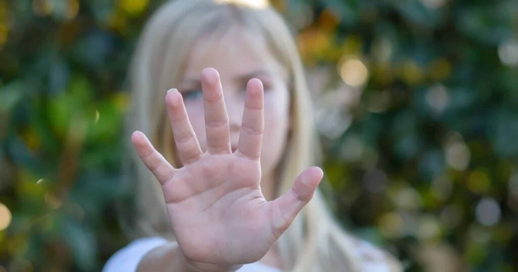 7 dicas práticas para não absorver a energia negativa de outras pessoas