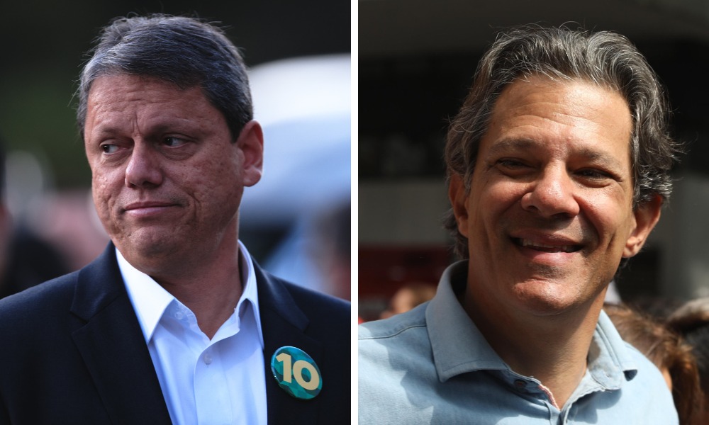 O levantamento divulgado nesta segunda-feira (23) revela um cenário significativo na corrida eleitoral para o **Governo de São Paulo**. Segundo a pesquisa, **Tarcísio** lidera a disputa com 51% das intenções de voto, enquanto **Fernando Haddad** aparece com 35%. Este é o primeiro cenário apresentado após a oficialização da pré-candidatura de Haddad, o que torna os dados ainda mais relevantes para entender o panorama político atual. Por que Tarcísio está liderando a disputa? A liderança de Tarcísio pode ser atribuída a diversos fatores, incluindo sua visibilidade e atuação política. Como ex-ministro da Infraestrutura, ele ganhou notoriedade por sua gestão em projetos de infraestrutura, o que pode ter contribuído para sua popularidade entre os eleitores paulistas. Além disso, sua associação com o governo federal pode ter fortalecido sua imagem entre os eleitores que apoiam a atual administração. Qual é o impacto da oficialização da pré-candidatura de Haddad? A oficialização da pré-candidatura de **Fernando Haddad** ao Governo de São Paulo marca um momento crucial na corrida eleitoral. Haddad, que já foi prefeito de São Paulo e ministro da Educação, tem uma base sólida de apoio, especialmente entre os eleitores de esquerda. No entanto, a pesquisa indica que ele ainda enfrenta desafios significativos para alcançar Tarcísio nas intenções de voto. Como a pesquisa foi conduzida? O levantamento foi realizado pelo instituto **Gerp**, que utilizou métodos quantitativos para coletar dados sobre as intenções de voto dos eleitores paulistas. A pesquisa é um reflexo do cenário político atual e oferece insights sobre as preferências dos eleitores em relação aos candidatos ao governo estadual. Quais são as implicações desses resultados para a campanha de Haddad? Os resultados da pesquisa indicam que Haddad precisa intensificar seus esforços de campanha para reduzir a diferença nas intenções de voto. Isso pode incluir estratégias como aumentar sua presença em eventos públicos, reforçar sua mensagem política e buscar alianças que possam ampliar seu alcance entre os eleitores indecisos. O que esses números significam para o cenário político em São Paulo? A liderança de Tarcísio nas intenções de voto sugere uma possível continuidade de políticas alinhadas com o governo federal, caso ele seja eleito. Por outro lado, a candidatura de Haddad representa uma alternativa com foco em políticas progressistas e sociais. O resultado final da eleição pode ter um impacto significativo na direção política do estado nos próximos anos. Como os eleitores estão reagindo a esses candidatos? A reação dos eleitores pode variar com base em fatores como histórico político, propostas de campanha e identificação ideológica. Tarcísio parece ter conquistado um segmento significativo do eleitorado que valoriza sua experiência em gestão e infraestrutura. Enquanto isso, Haddad continua a atrair eleitores que se identificam com suas propostas progressistas e seu histórico em educação. Quais são os próximos passos para ambos os candidatos? Com a eleição se aproximando, tanto Tarcísio quanto Haddad devem intensificar suas campanhas. Para Tarcísio, manter a liderança nas pesquisas será crucial, enquanto Haddad precisará trabalhar para aumentar sua visibilidade e conquistar eleitores indecisos. Ambos os candidatos devem continuar a apresentar suas propostas e buscar o apoio de diferentes segmentos da população para fortalecer suas campanhas. Em resumo, a pesquisa do Gerp oferece um panorama inicial da corrida eleitoral para o Governo de São Paulo, destacando a liderança de Tarcísio e os desafios enfrentados por Haddad. À medida que a campanha avança, será interessante observar como os candidatos ajustam suas estratégias para conquistar o apoio dos eleitores paulistas.