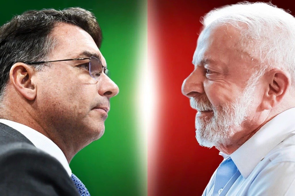 A recente **pesquisa** realizada pelo instituto Real Time Big Data revelou um cenário político interessante no estado de **Mato Grosso**. O senador **Flávio Bolsonaro** (PL-RJ) desponta com uma vantagem significativa sobre o atual presidente **Luiz Inácio Lula da Silva** (PT) na corrida presidencial. Com **46% das intenções de voto**, Flávio Bolsonaro se destaca frente aos **30%** de Lula, conforme os dados coletados entre os dias 21 e 23 de março. Mas o que esses números realmente significam para o cenário político local e nacional? Para entender melhor, é importante analisar como a pesquisa foi estruturada. Foram realizadas **1.600 entrevistas** com eleitores de Mato Grosso, e a pesquisa está registrada sob o número BR-05763/2026. A margem de erro é de dois pontos percentuais para mais ou para menos, com um índice de confiança de 95%. Esses números indicam uma metodologia robusta, garantindo que os resultados sejam representativos do eleitorado mato-grossense. Um dos fatores que contribuem para a vantagem de Flávio Bolsonaro é a alta **rejeição** enfrentada por Lula no estado. Segundo a pesquisa, **60% dos eleitores** de Mato Grosso rejeitam o atual presidente, enquanto Flávio Bolsonaro tem uma rejeição de **38%**. Essa diferença de rejeição pode ser um indicativo do porquê Flávio está à frente nas intenções de voto. Além de Flávio e Lula, outros nomes foram incluídos na pesquisa, como o governador do Paraná, **Ratinho Jr.** (PSD), que inicialmente pontuou **3%**, mas posteriormente anunciou a desistência de sua pré-candidatura. Outros candidatos, como **Romeu Zema** (Novo-MG) e **Aldo Rebelo** (DC-SP), aparecem com **2%** e **1%** das intenções de voto, respectivamente. Esses números, embora menores, mostram a diversidade de opções que os eleitores têm à disposição. A pesquisa também analisou cenários alternativos com diferentes candidatos do PSD. Quando **Eduardo Leite** (PSD-RS) é considerado, Flávio Bolsonaro mantém **46%** das intenções de voto, enquanto Lula sobe ligeiramente para **31%**. Já com **Ronaldo Caiado** (GO) como candidato do PSD, Flávio registra **45%**, Lula **30%** e Caiado aparece com **5%**. Esses cenários mostram que, independentemente do candidato do PSD, a vantagem de Flávio Bolsonaro sobre Lula se mantém. Outro ponto importante é a avaliação do trabalho do presidente Lula. A pesquisa indica que **67% dos eleitores** de Mato Grosso desaprovam sua gestão, enquanto apenas **30%** a aprovam. Essa desaprovação pode ser um reflexo das políticas implementadas pelo governo federal e de como elas são percebidas pela população local. Em resumo, a pesquisa Real Time Big Data destaca uma clara liderança de Flávio Bolsonaro no estado de Mato Grosso, impulsionada por uma combinação de alta rejeição a Lula e uma avaliação negativa de seu governo. Esses fatores, aliados a uma metodologia de pesquisa sólida, oferecem um panorama claro das preferências eleitorais no estado. A corrida presidencial ainda está em seus estágios iniciais, mas os dados atuais fornecem insights valiosos sobre as tendências políticas em Mato Grosso.