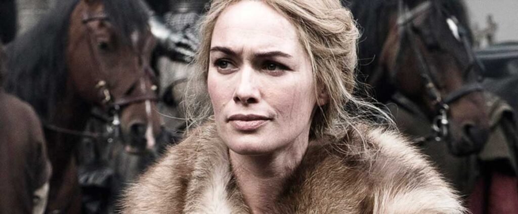 **Quais são as frases que podem tornar qualquer pessoa odiada?** Segundo a publicação do site Refletir para Refletir, existem certas frases que, mesmo ditas de forma impulsiva e sem más intenções, podem gerar antipatia e irritação nas pessoas ao nosso redor. Essas frases não são pecados mortais, mas têm o poder de conquistar a antipatia alheia, mesmo quando ditas com boas intenções. **Por que essas frases causam tanta irritação?** Muitas vezes, as pessoas não percebem o impacto que suas palavras podem ter sobre os outros. Frases ditas de forma impulsiva podem ser interpretadas como falta de empatia ou desconsideração pelos sentimentos alheios. Isso ocorre porque, mesmo que a intenção não seja negativa, a forma como as palavras são recebidas pode provocar reações adversas. **Quais são essas frases e por que devemos evitá-las?** A primeira frase mencionada pela publicação é "Eu avisei". Essa expressão pode soar arrogante e condescendente, pois implica que a pessoa que a diz estava certa desde o início e que o outro deveria ter seguido seu conselho. Isso pode fazer com que a outra pessoa se sinta inferior ou menosprezada, gerando ressentimento. A segunda frase é "Você sempre faz isso". Essa generalização pode ser extremamente irritante, pois coloca a pessoa em uma posição defensiva. Ao usar o termo "sempre", a pessoa que fala está desconsiderando qualquer esforço ou mudança que o outro possa ter feito, o que pode ser desmotivador e injusto. A terceira frase é "Calma, não é para tanto". Embora possa parecer uma tentativa de acalmar a situação, essa expressão pode invalidar os sentimentos da outra pessoa. Quando alguém está chateado ou frustrado, ouvir que sua reação é exagerada pode aumentar ainda mais sua irritação, pois sugere que seus sentimentos não são válidos ou importantes. **Como podemos evitar usar essas frases no dia a dia?** Para evitar cair na armadilha de usar essas frases, é importante desenvolver a habilidade de **comunicação empática**. Isso significa ouvir ativamente o que a outra pessoa está dizendo e tentar entender suas emoções e perspectivas antes de responder. Em vez de usar frases que possam soar críticas ou desdenhosas, é mais eficaz expressar compreensão e apoio. **Qual é a importância de uma comunicação eficaz nas relações interpessoais?** A comunicação eficaz é fundamental para construir e manter relações saudáveis. Quando nos comunicamos de forma clara e empática, mostramos respeito e consideração pelos sentimentos dos outros, o que fortalece os laços de confiança e respeito mútuo. Além disso, evita mal-entendidos e conflitos desnecessários, promovendo um ambiente mais harmonioso e colaborativo. **Como podemos melhorar nossa comunicação para evitar mal-entendidos?** Uma maneira de melhorar a comunicação é praticar a **escuta ativa**, que envolve prestar atenção total ao que a outra pessoa está dizendo, sem interrupções ou julgamentos. Também é útil fazer perguntas esclarecedoras para garantir que entendemos corretamente o ponto de vista do outro. Além disso, usar uma linguagem corporal aberta e amigável pode ajudar a transmitir empatia e compreensão. **Quais são os benefícios de evitar essas frases irritantes?** Ao evitar o uso dessas frases, podemos melhorar significativamente a qualidade de nossas interações sociais. Isso não apenas ajuda a evitar conflitos e ressentimentos, mas também promove um ambiente mais positivo e acolhedor. Pessoas que se comunicam de forma respeitosa e empática tendem a ser mais bem vistas e apreciadas em seus círculos sociais e profissionais. Em resumo, segundo a publicação do site Refletir para Refletir, pequenas mudanças na forma como nos expressamos podem ter um grande impacto em como somos percebidos pelos outros. Ao evitar frases que podem gerar antipatia, podemos cultivar relações mais saudáveis e harmoniosas, baseadas em respeito e compreensão mútua.