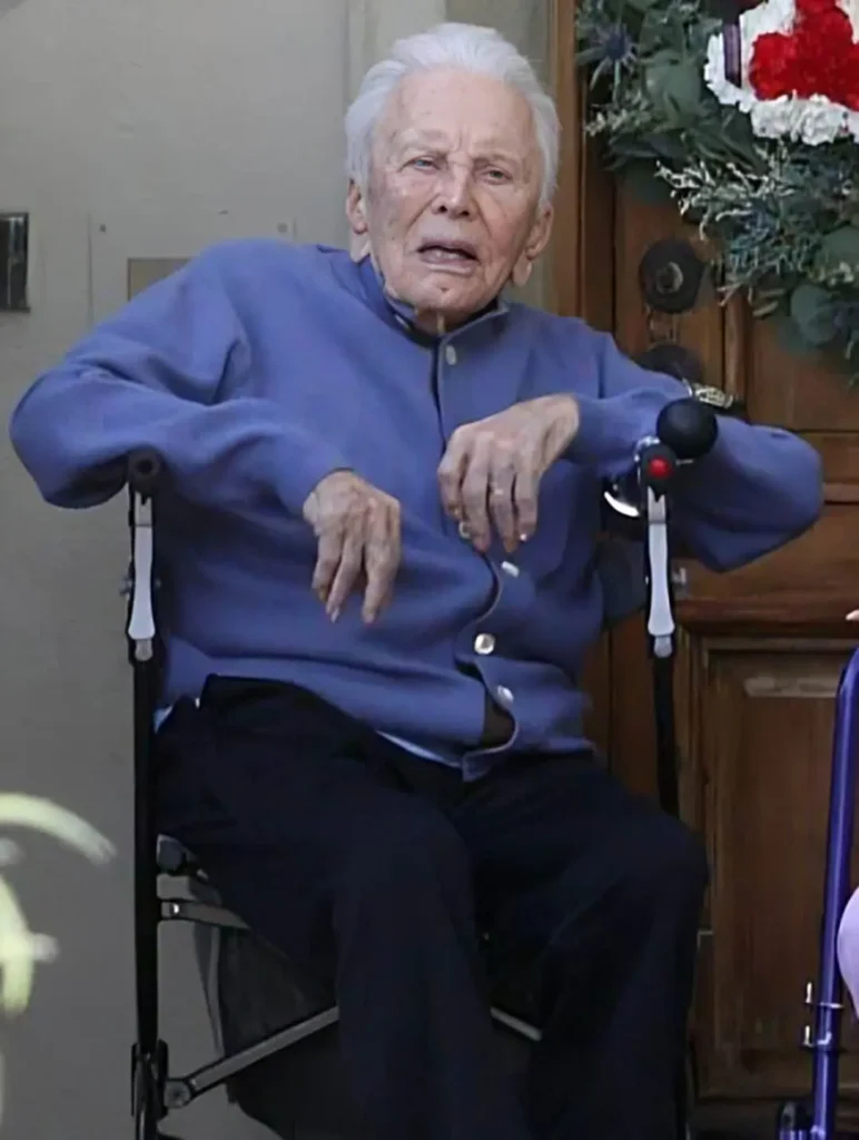 Você conseguiu identificar? Uma das maiores lendas de Hollywood viveu uma trajetória tão longa quanto impressionante