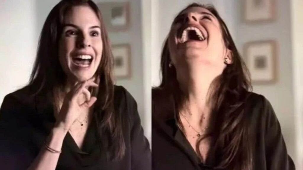 O valor pago para ouvir **Suzane von Richthofen** em um novo documentário da **Netflix** chamou atenção antes mesmo da estreia. Mas quanto ela recebeu para autorizar esse depoimento exclusivo? Segundo informações reveladas pela **Folha de S.Paulo** e citadas pelo colunista **Gabriel Vaquer**, o pagamento foi de cerca de **R$ 500 mil**. Por que esse valor surpreendeu tanto? Porque o acordo não envolve apenas uma entrevista comum. A produção foi construída com base em um compromisso de **confidencialidade** e **exclusividade**, o que impede Suzane de conceder entrevistas sobre o tema para outros veículos e plataformas concorrentes por um período determinado. Isso amplia o peso do acerto e ajuda a explicar a repercussão em torno da quantia. E o que ela fala nesse documentário? Na produção, Suzane comenta a relação com os pais, **Manfred** e **Marísia**, e também com o irmão, **Andreas**. O foco está em detalhes de sua trajetória pessoal e familiar, em um relato que volta ao caso que chocou o país. Ainda assim, nem tudo foi divulgado oficialmente. A própria Netflix evitou abrir informações mais amplas sobre o projeto. A plataforma confirmou esses detalhes? Não completamente. Procurada pela **Folha**, a **Netflix** afirmou que **não divulga detalhes de suas produções**. Já o **ND Mais** informou que não conseguiu contato com a empresa até o momento e que o espaço segue aberto para manifestação. Ou seja, o valor e os termos do acordo foram revelados por apuração jornalística, enquanto a empresa mantém silêncio sobre bastidores da produção. Só Suzane recebeu? As informações apontam que não. O marido dela, o médico **Felipe Zecchini Muniz**, também teria recebido um pagamento pelo **uso de imagem**. Além disso, o acordo firmado com a plataforma ainda prevê um vínculo **vitalício de confidencialidade**, o que reforça o caráter restrito do material gravado. E quando esse documentário será lançado? Essa é uma das partes que continuam em aberto. O documentário ainda **não tem data de lançamento**. Sabe-se apenas que o longa, com cerca de **duas horas**, já foi exibido em uma **pré-estreia restrita**. A confirmação pública da produção aconteceu depois do **vazamento de trechos** da entrevista de Suzane, quando a Netflix se manifestou à imprensa na segunda-feira, dia **6**. O que apareceu nesses trechos vazados? Segundo o jornalista **Ulisses Campbell**, Suzane narra detalhes da infância e fala sobre o **distanciamento emocional** em relação aos pais. Nos trechos divulgados, ela **admite a responsabilidade pelo crime**, mas procura se afastar da execução. Também expõe aspectos da vida atual, afirmando estar casada, com um filho pequeno, e dizendo ser **“outra pessoa”**, em uma tentativa de reconstruir sua imagem. Qual é o contexto judicial desse caso hoje? Suzane von Richthofen foi **condenada em 2006** a mais de **39 anos de prisão** pelo assassinato dos pais. Ela foi acusada de planejar a morte de **Manfred** e **Marísia**, executada pelos irmãos **Cravinhos** na mansão da família, no bairro **Campo Belo**, em **São Paulo**. Desde **2023**, cumpre pena em **regime aberto**. Então, afinal, quanto Suzane von Richthofen ganhou pelo novo documentário? De acordo com a apuração publicada, ela recebeu cerca de **R$ 500 mil** da **Netflix** para autorizar e gravar um **depoimento exclusivo**, dentro de um acordo com cláusulas de **exclusividade** e **confidencialidade**.