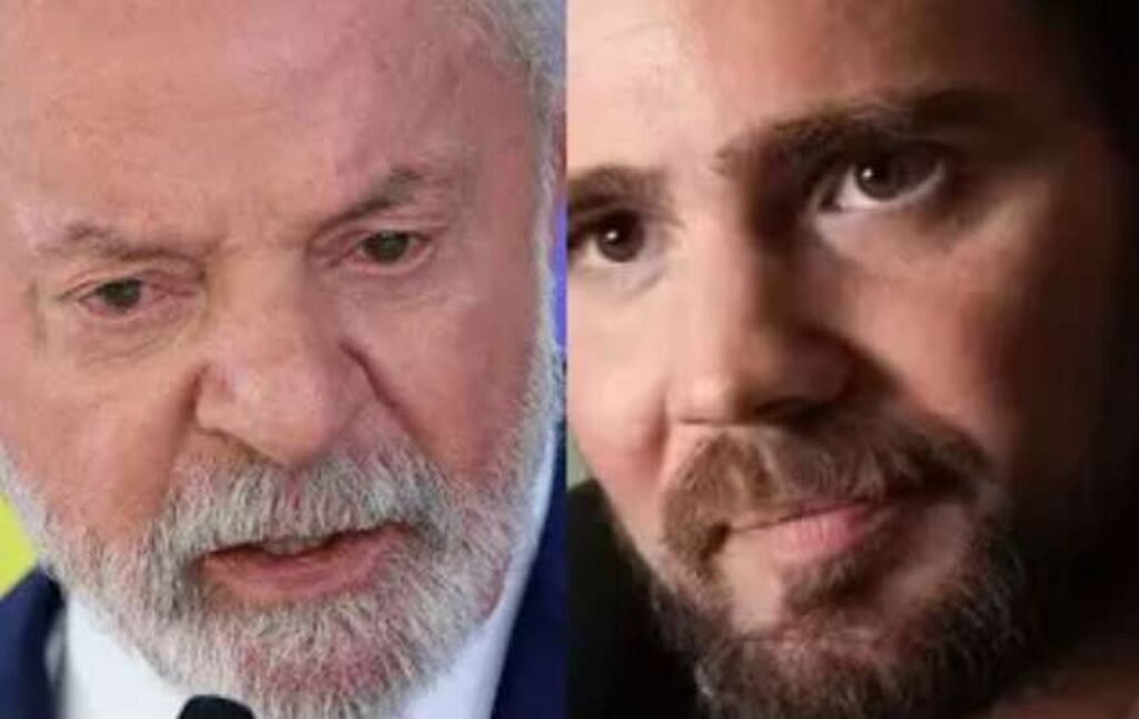 Tem algo acontecendo nos bastidores do poder que acendeu um alerta real, e o sinal mais forte disso não veio de um discurso público, mas de uma movimentação silenciosa para conter danos antes que o impacto cresça ainda mais. Mas por que esse movimento chama tanta atenção agora? Porque, quando um governo troca a ofensiva pela contenção, é sinal de que a preocupação deixou de ser apenas jurídica ou institucional e passou a ser também política, com reflexos diretos no ambiente eleitoral. E o que exatamente está preocupando tanto? O avanço do caso envolvendo o banco Master, que ganhou nova repercussão e passou a exigir, dentro do governo Lula, uma estratégia mais cuidadosa de comunicação, alinhamento interno e proteção de imagem. Só isso já seria suficiente para gerar tensão? Em parte, sim. Mas há um detalhe que quase ninguém percebe: a avaliação entre aliados é de que o desgaste já começou, mesmo com a leitura interna de que a origem da crise não estaria diretamente no governo. Ainda assim, o temor não está apenas no que já apareceu, mas no que ainda pode surgir. Então o foco principal virou evitar que a crise encoste no presidente? Exatamente. Nos bastidores, a prioridade passou a ser preservar a figura de Lula no curto prazo, especialmente enquanto o caso continua evoluindo e novos desdobramentos entram em cena. E quais desdobramentos são esses? Um dos pontos que mais mexem com a articulação interna é a delação de Daniel Vorcaro. A expectativa entre apoiadores do governo é que o avanço dessa delação possa deslocar o centro das investigações para nomes ligados à oposição e também a partidos do centrão. Isso muda o jogo político? Pode mudar, e é aqui que muita gente se surpreende: dentro do Planalto, informações recentes sobre repasses do banco a diferentes agentes políticos reforçaram a percepção de que o caso pode atingir um campo mais amplo do que se imaginava no início. Se isso se confirmar, a narrativa deixa de ser defensiva e pode ganhar outro rumo. Mas, se existe essa expectativa, por que ainda há tanto nervosismo? Porque expectativa não é controle. E o que acontece depois pode mudar tudo. Enquanto o caso segue produzindo novos fatos, o governo tenta impedir que a imagem de Lula seja arrastada por associações consideradas politicamente tóxicas. Associações com quem? Com personagens que, na leitura interna, podem ampliar o desgaste. Entre eles, aparece a preocupação em reduzir a vinculação entre Lula e o ministro Alexandre de Moraes. O receio é que essa proximidade, em meio a temas sensíveis como os julgamentos ligados à suposta trama golpista e aos atos de 8 de janeiro, acabe somando pressões em vez de neutralizá-las. Esse distanciamento já começou a aparecer? Sim, e de forma perceptível. Parte dessa linha de comunicação foi vista em declarações recentes do próprio Lula, ao afirmar que orientou Moraes a se declarar impedido em determinadas situações, além de fazer críticas ao enriquecimento de integrantes do Supremo Tribunal Federal. Mas isso ficou restrito ao discurso presidencial? Não. O esforço para uniformizar a comunicação também apareceu na participação de Gabriel Galípolo na CPI do Crime Organizado. A intenção era manter uma linha coerente com a estratégia de contenção e reposicionamento. E funcionou como o esperado? Não completamente. Houve incômodo no governo porque o presidente do Banco Central poupou Roberto Campos Neto de críticas. Isso contrariou uma das frentes da estratégia governista, que tenta empurrar parte das responsabilidades para o período anterior, ligado ao governo Bolsonaro. Então o vazamento expõe exatamente o quê? Expõe que, às vésperas da eleição, o Planalto não está apenas acompanhando o caso Master: está reagindo com urgência, calibrando falas, reposicionando alianças e tentando impedir que a crise se transforme em marca política do governo. E qual é o ponto central de tudo isso? Que o desespero não nasce apenas do que já foi revelado, mas da possibilidade de que os próximos passos do caso reorganizem o tabuleiro político de um jeito ainda imprevisível. O mais delicado, porém, é que quando um governo começa a se mover para afastar o presidente do epicentro antes mesmo do desfecho, a crise talvez já tenha ido mais longe do que se admite publicamente. E essa é justamente a parte que ainda continua em aberto.