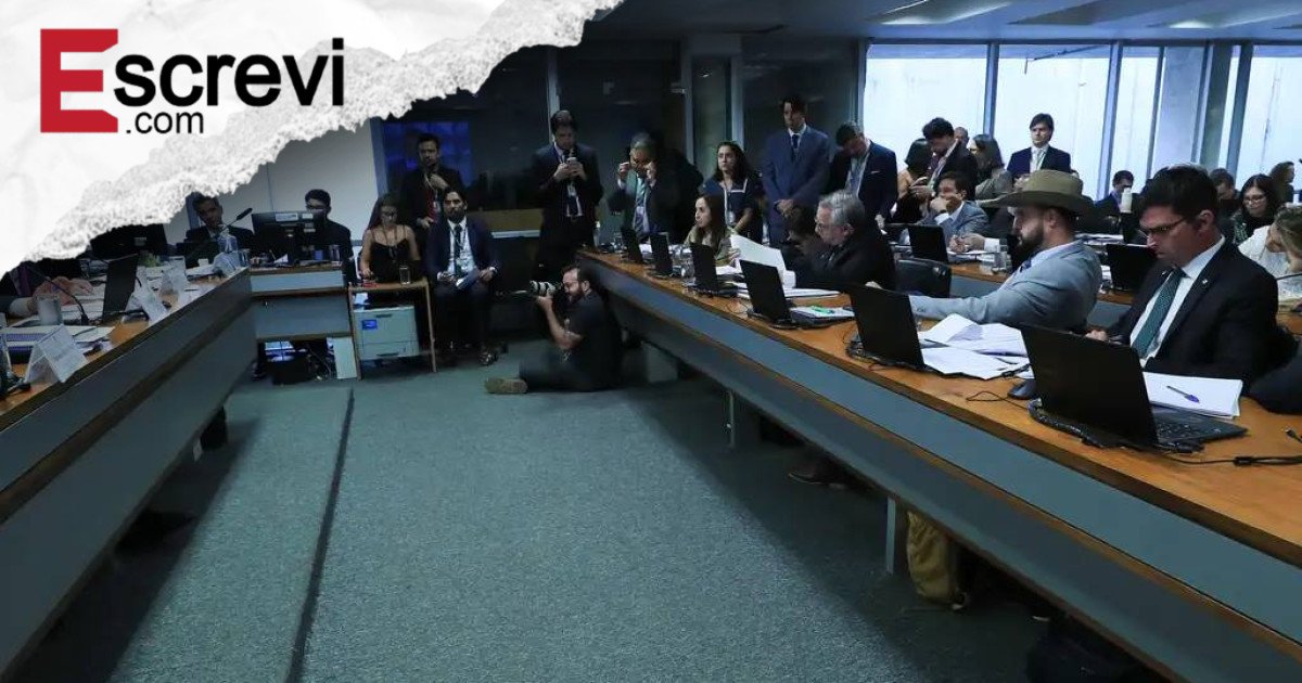 AtlasIntel: 57% esperam novos escândalos de corrupção nos próximos 6 meses imagem principal