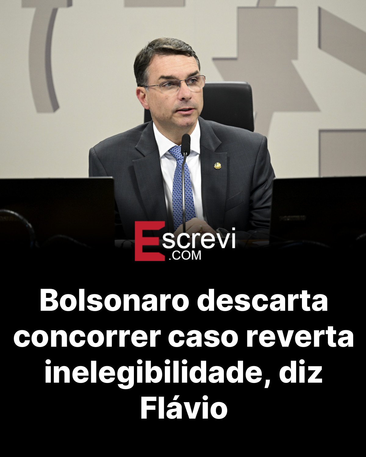 Bolsonaro descarta concorrer caso reverta inelegibilidade, diz Flávio card preto