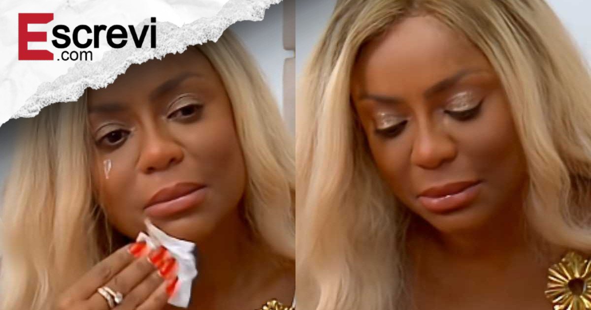 Cariúcha fica aos prantos na RedeTV! e motivo é revelado imagem principal