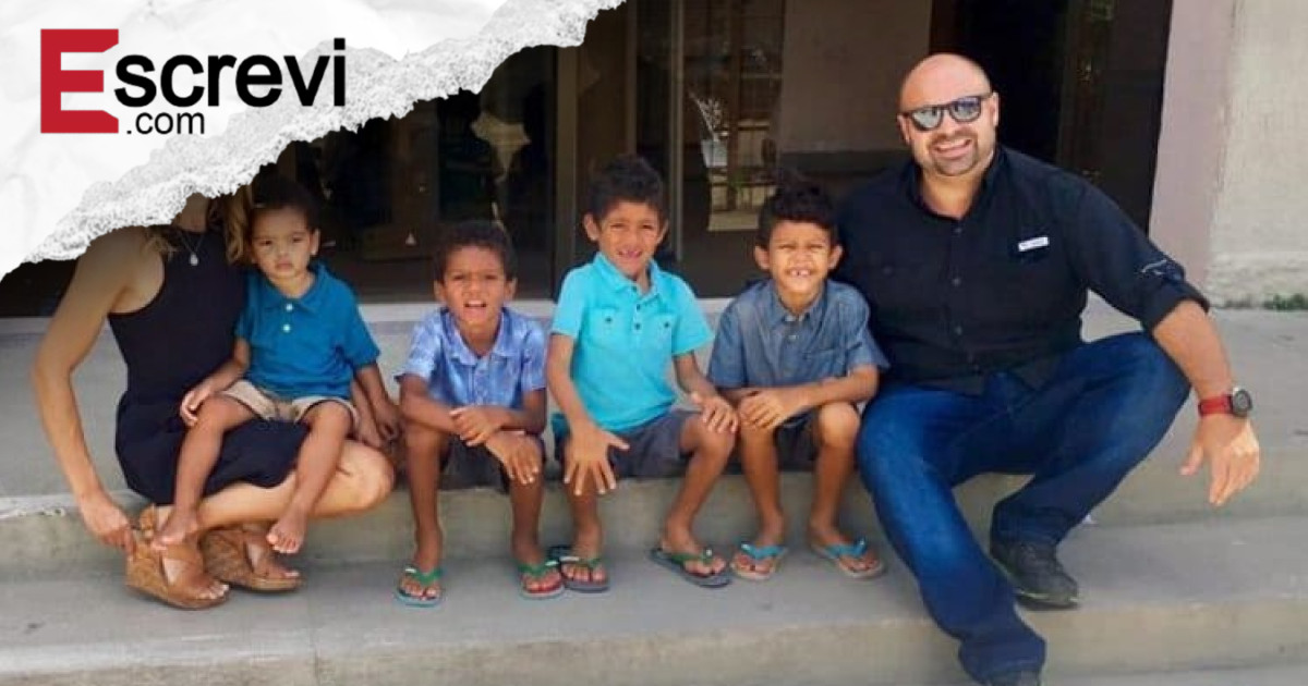 Casal americano adota quatro irmãos de Pernambuco para que eles não se separem imagem principal