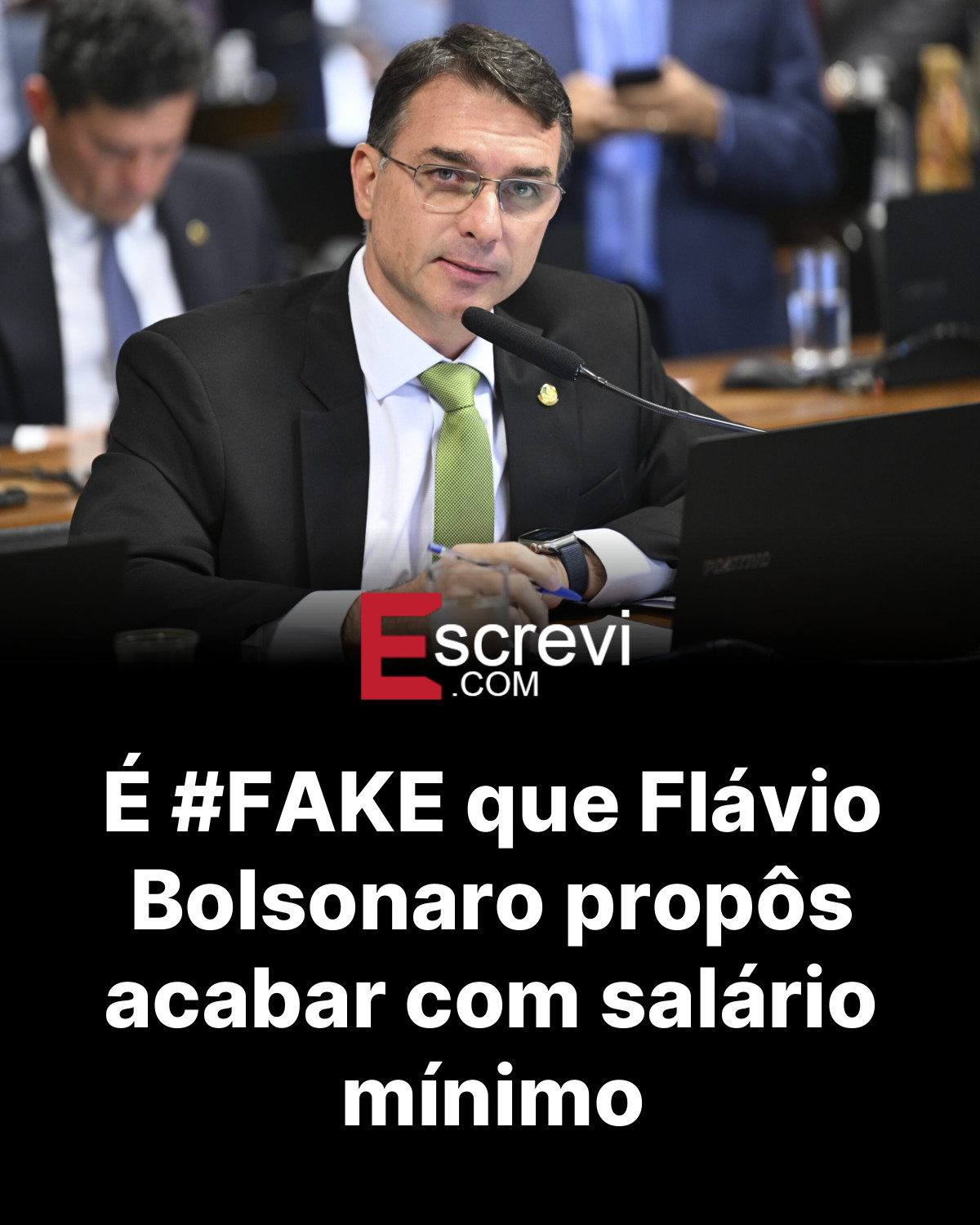 É #FAKE que Flávio Bolsonaro propôs acabar com salário mínimo card preto