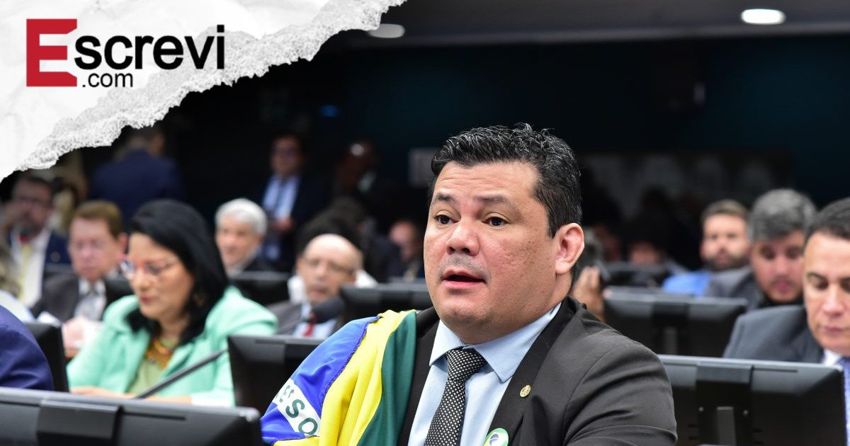 Gilvan da Federal vira réu no STF por ataques ao comandante do Exército imagem principal