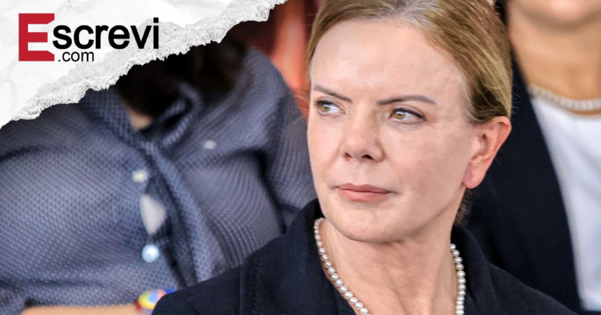 Gleisi chama Flávio e Eduardo de “vendilhões da pátria” imagem principal