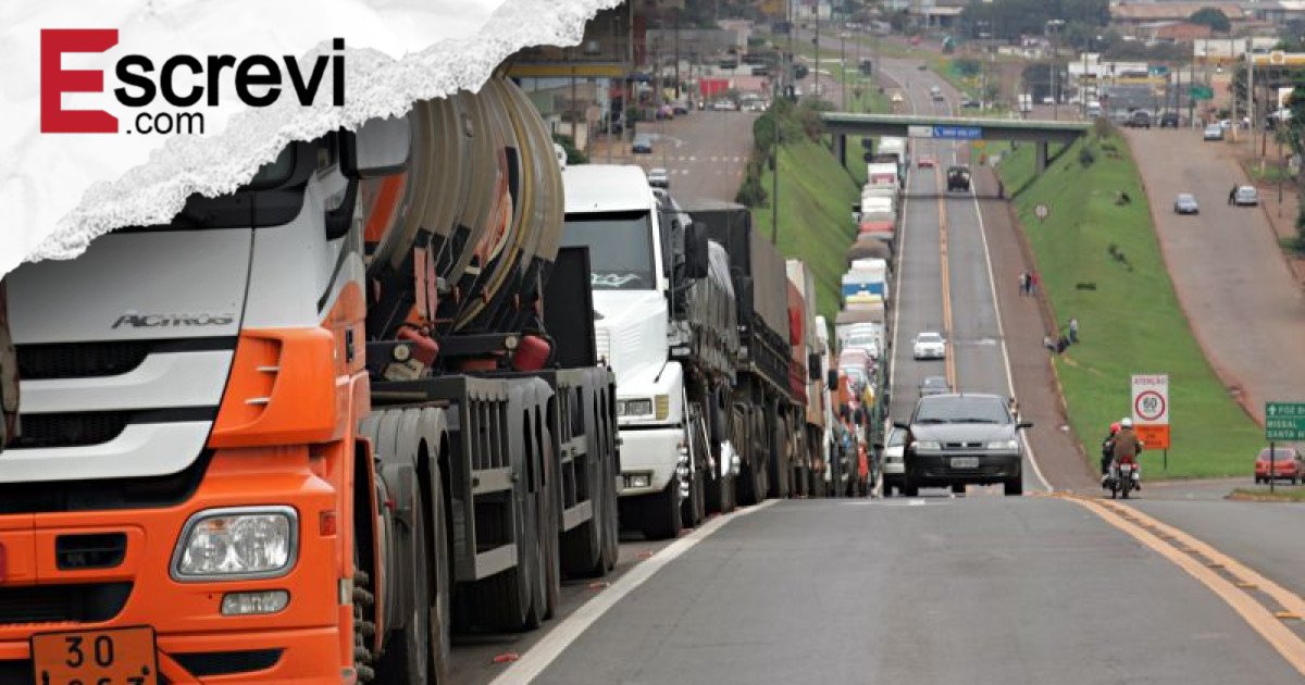 Governo e caminhoneiros fazem acordo para adiar possibilidade de greve imagem principal