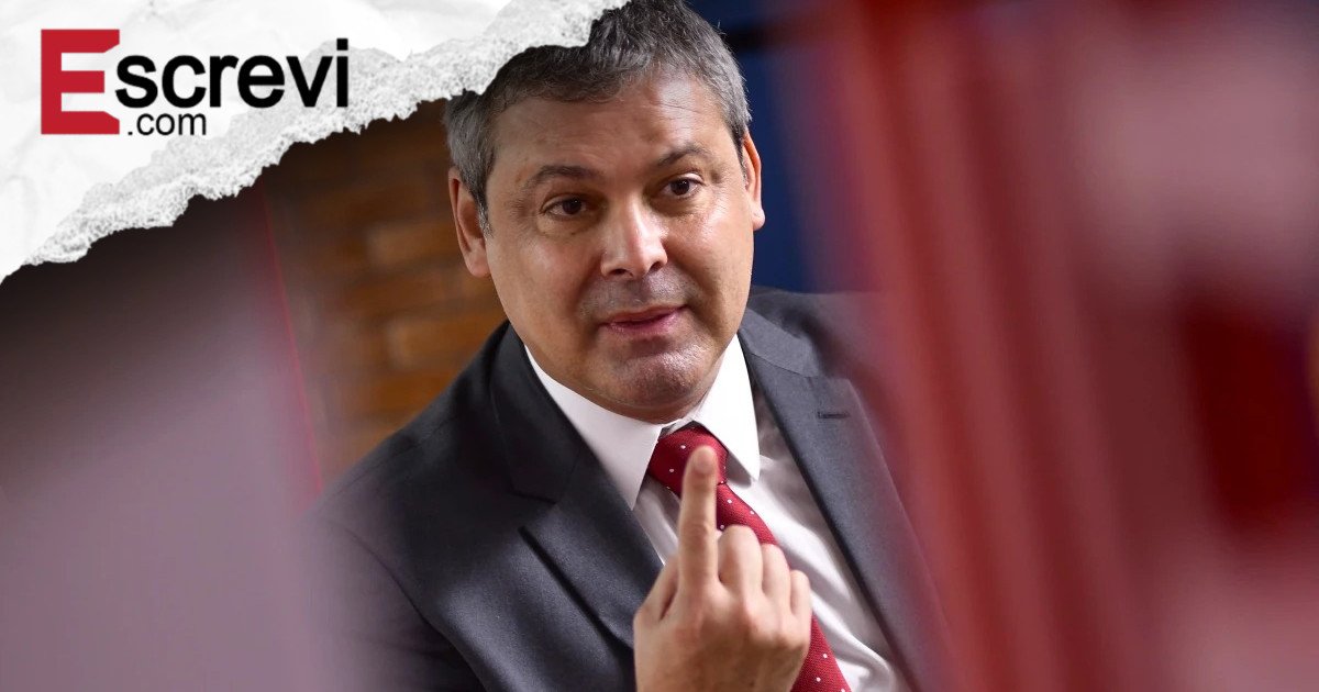 Lindbergh leva à PF suposta denúncia de estupro contra relator da CPMI imagem principal