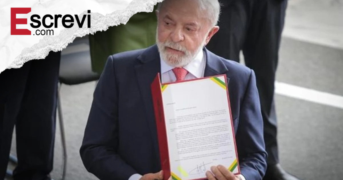 Lula assina decretos de regulamentação do ECA Digital; veja o que muda imagem principal