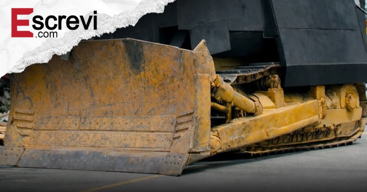 O homem que transformou um trator em tanque para se vingar da própria cidade imagem principal