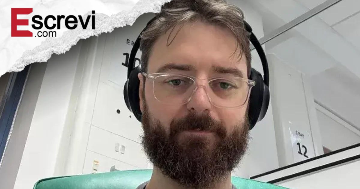 Pai, de 35 anos, relembra sinais de alerta que ignorou por “mais tempo do que percebeu” antes de ser diagnosticado com câncer “inoperável” imagem principal