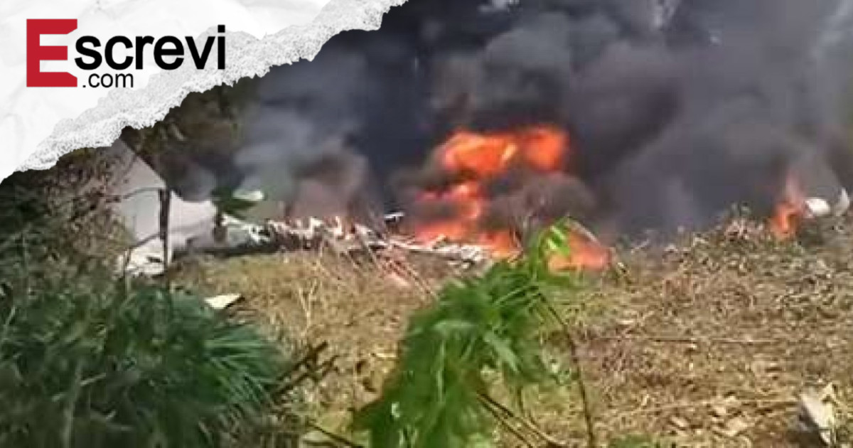 URGENTE: Cai avião com mais de 100 pessoas a bordo imagem principal