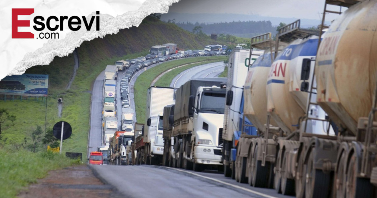 URGENTE: Caminhoneiros confirmam greve e o Brasil vai parar imagem principal