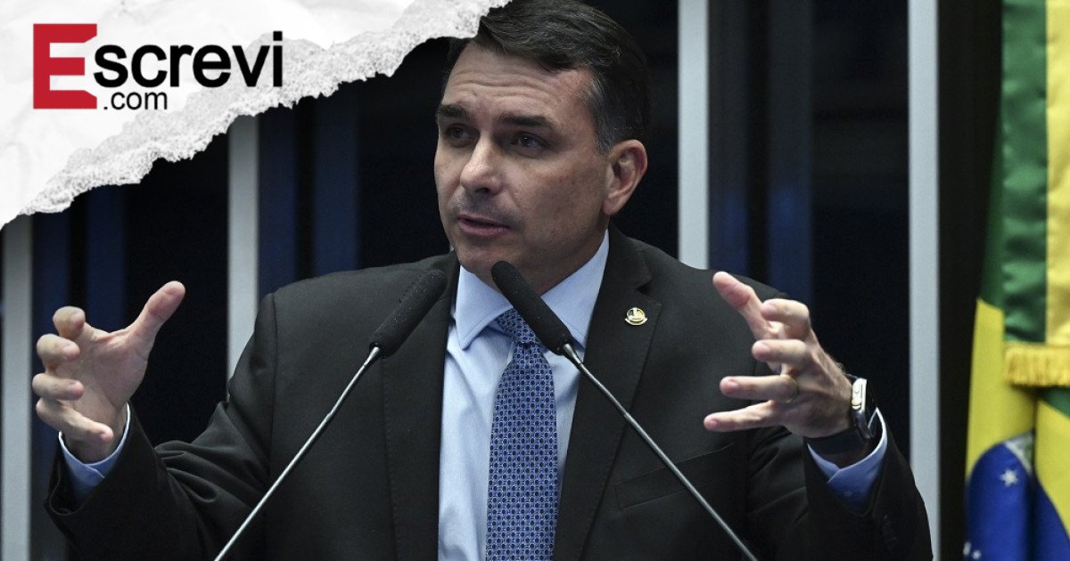 Flávio Bolsonaro pede união da direita após briga de Eduardo e Nikolas: ‘Inimigo está lá’ imagem principal