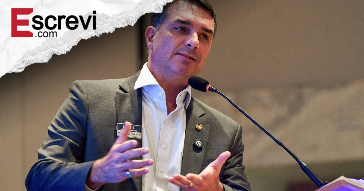 Flávio Bolsonaro pede união da direita após nova rusga entre Eduardo e Nikolas Ferreira imagem principal