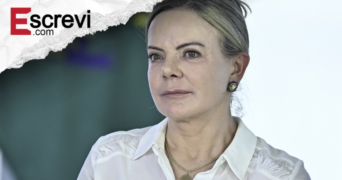 Gleisi anuncia saída do governo para concorrer ao Senado pelo Paraná imagem principal