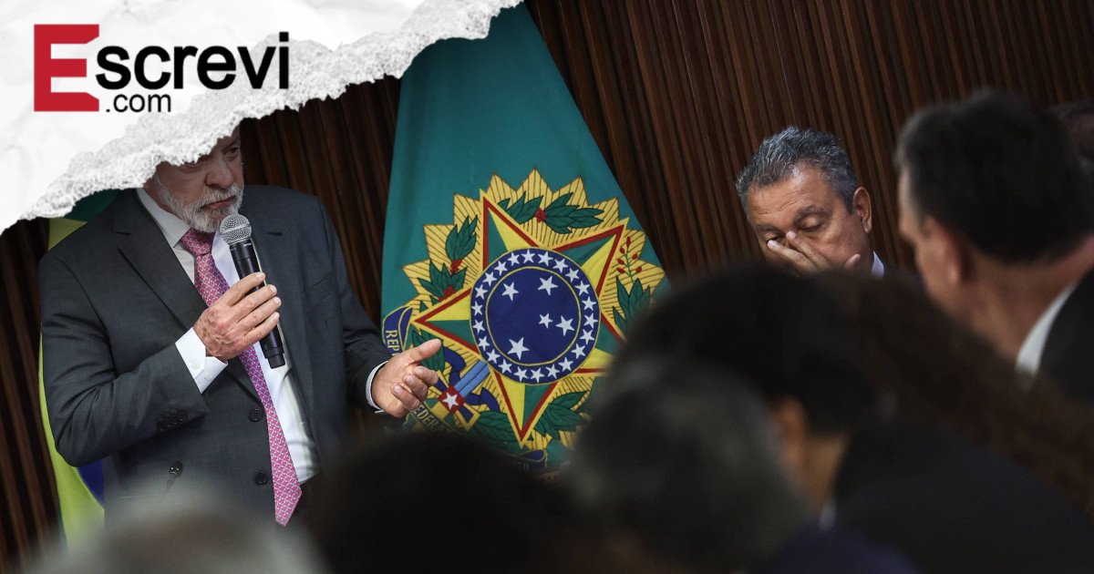 Lula diz a ministros que Flávio Bolsonaro vai entregar Brasil para Trump se for eleito imagem principal