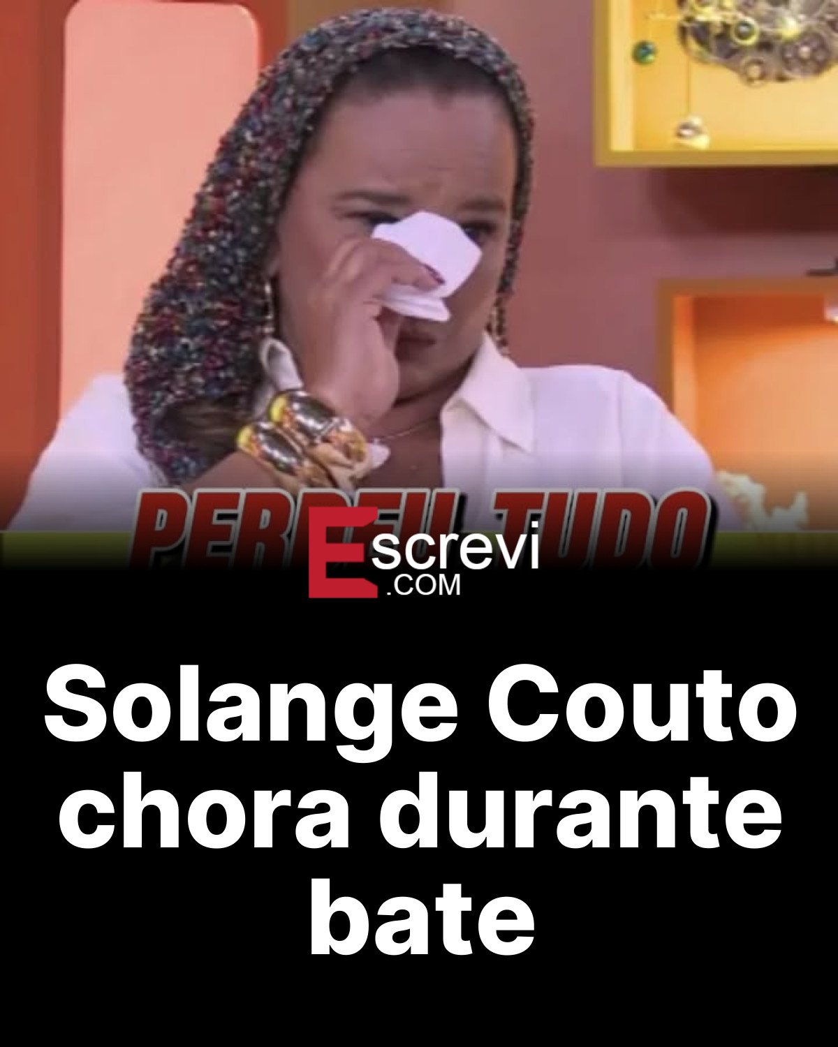 Solange Couto chora durante bate card preto